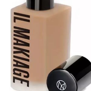 IL Makiage Woke Up Like This Foundation 120